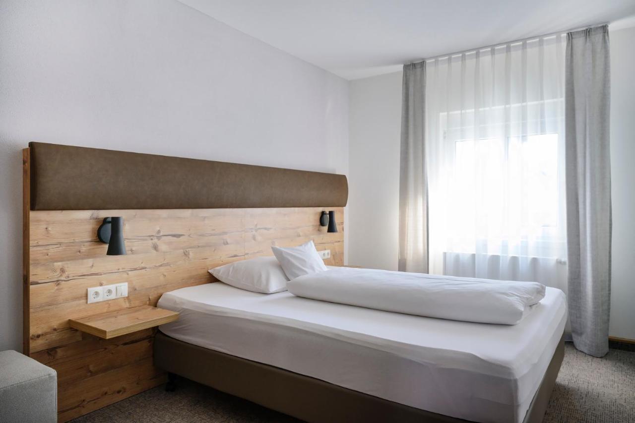 Aparthotel Rose Ellwangen Bagian luar foto