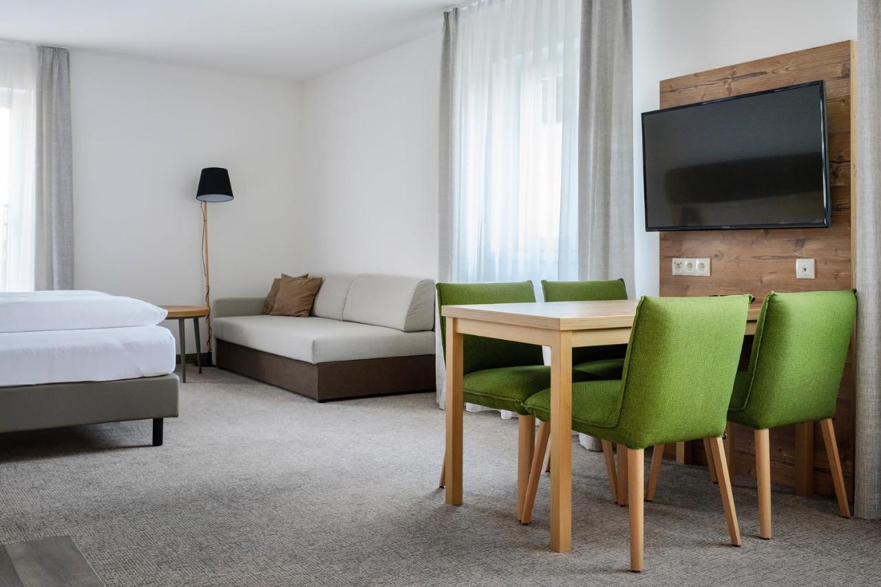 Aparthotel Rose Ellwangen Bagian luar foto